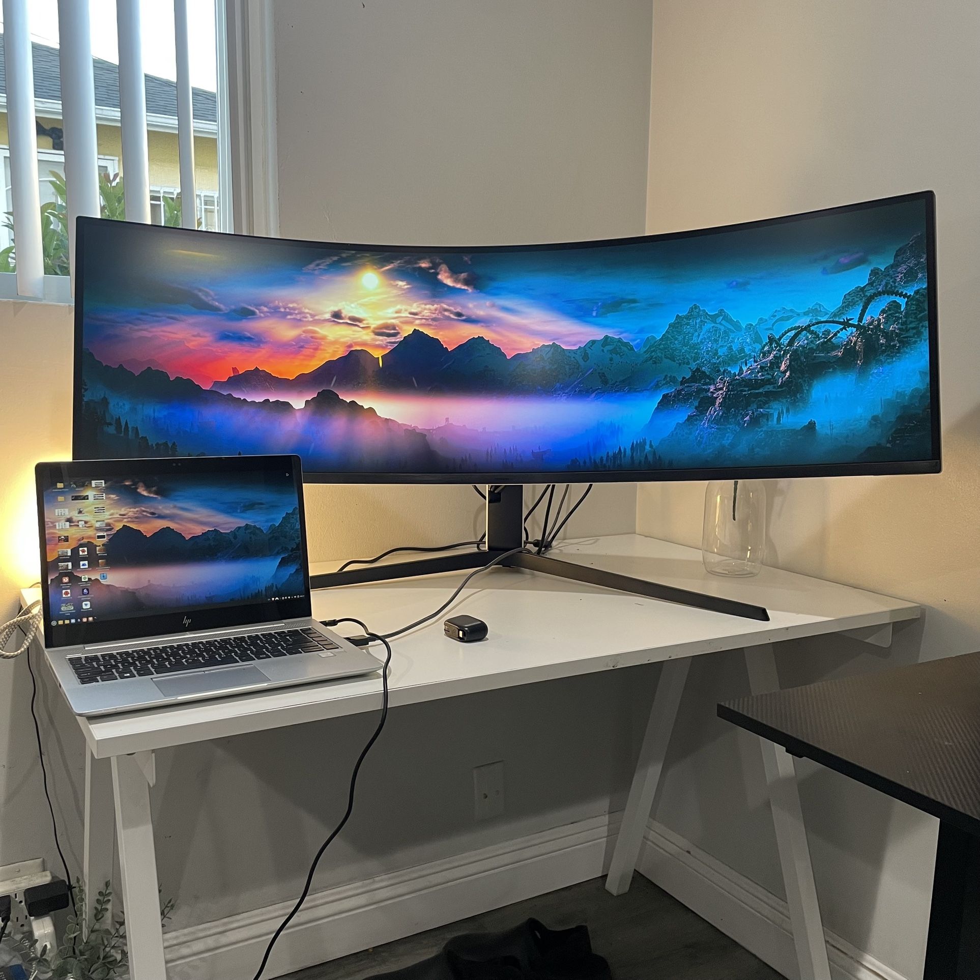 Samsung 49” Odyssey G9 1000R QLED Curved Dual‑QHD 240 Hz Gaming Monitor