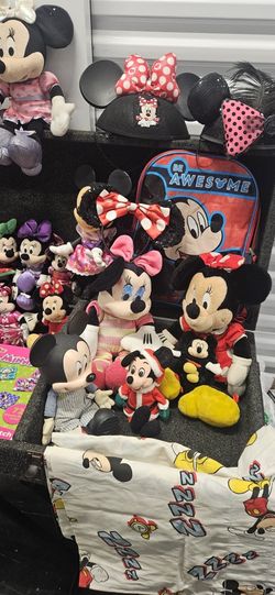 Disney Minnie Mouse Lot