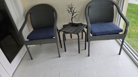4pc Patio Set- Med. Gray