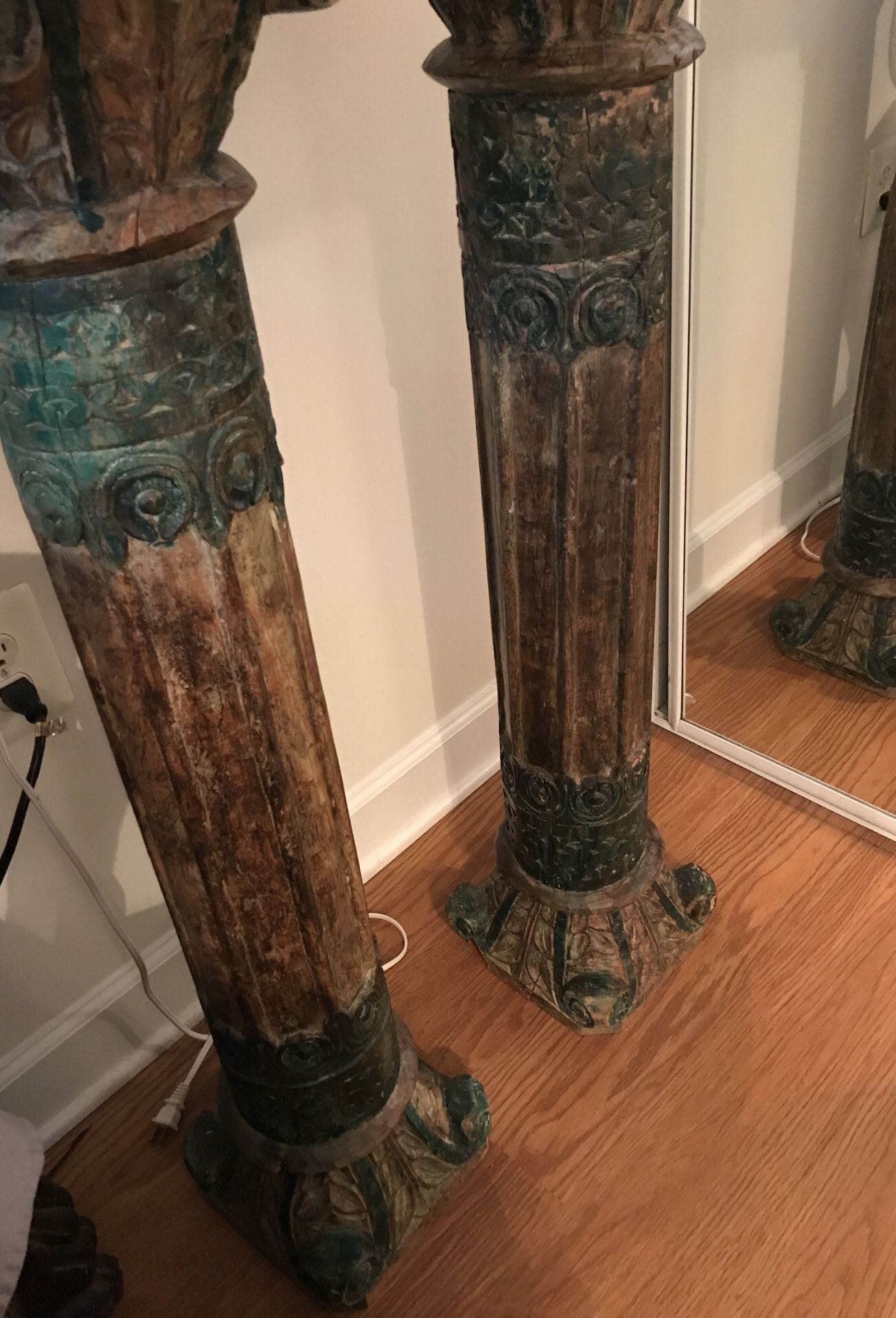 Roman columns to hold table