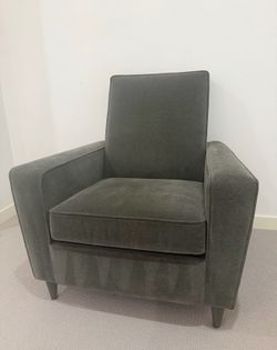 Crate & Barrel Lounge Recliner Chair
