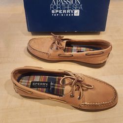 Sperry women's shoes