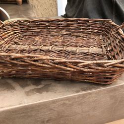 Large Rustic Wicker Basket 🧺 Great For The Holidays