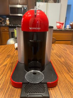 Nespresso Virtuo Coffee and Espresso Maker - Red - Like New