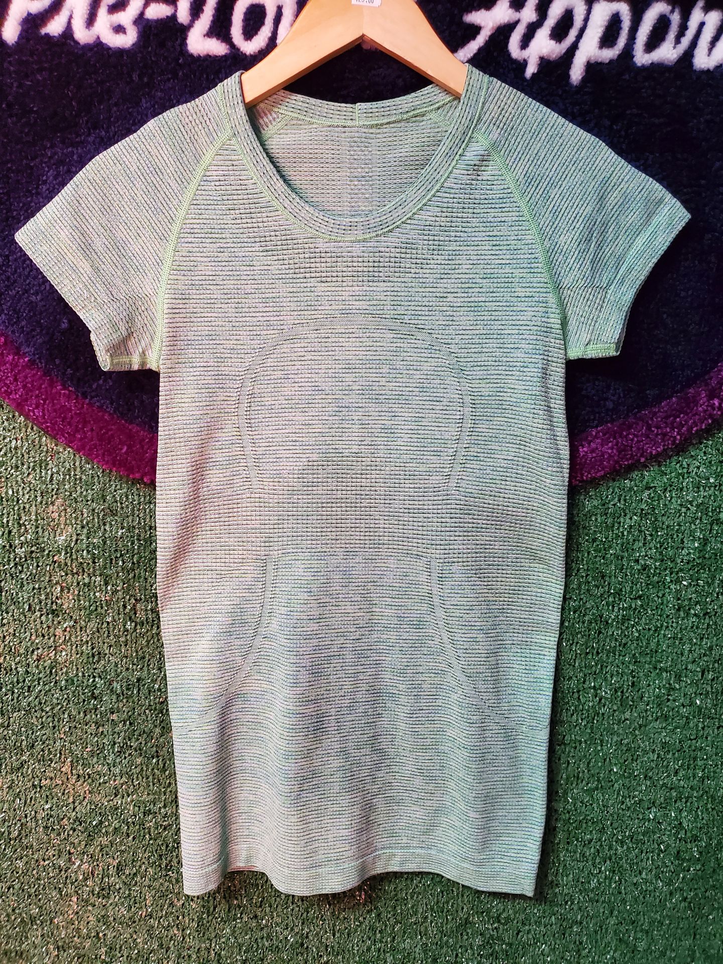 Lululemon gym shirt sz 6 $20