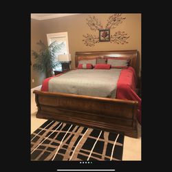 Thomasville 5 Piece King Sleigh Bed and Bedroom Set Or Pieces Sold Separately 