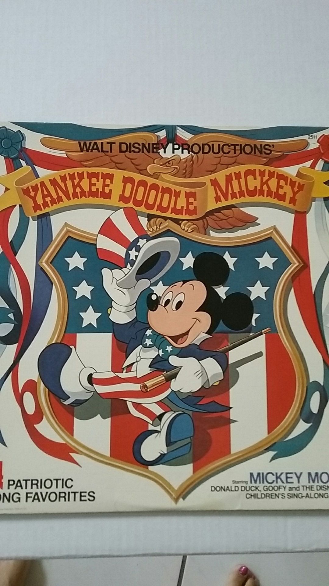 DISNEY YANKEE DOODLE MICKEY..14 PATRIOTIC SONGS VINYL LP RECORD...4TH OF JULY