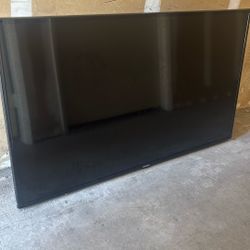 55’ Samsung Tv With Wall Mount