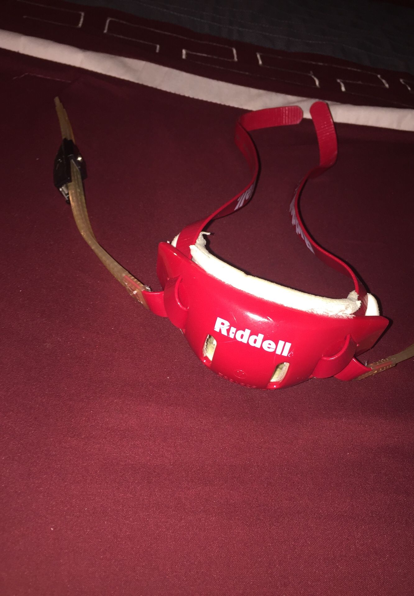 Riddell speedflex chin strap for Sale in Hesperia, CA OfferUp