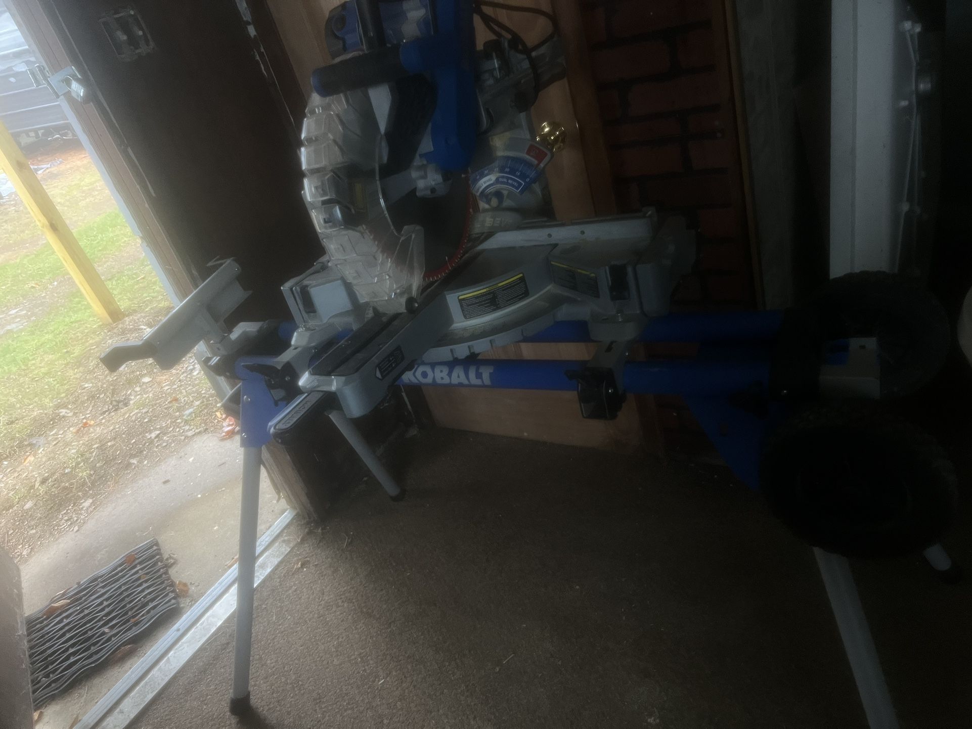 Kobal saw