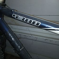 Trek 4300 Mountain Bike