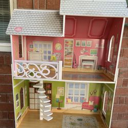 Children's Doll House PlaySet Kids Barbie Toys For Sale