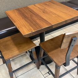 Wood Tables With Chairs 