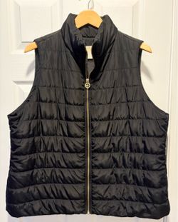 Michael Kors Black Puffer Vest women’s  size 1X - winter clothes