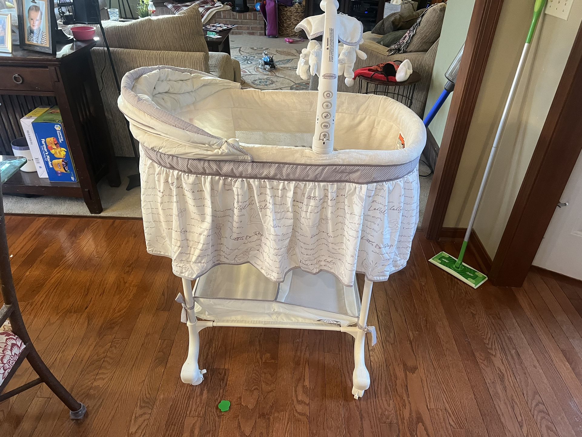 Simmons Bassinet