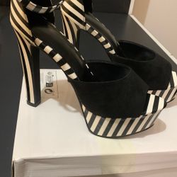 WOMEN HEELS (Size 8)