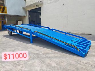 Warehouse Loading Dock Platform