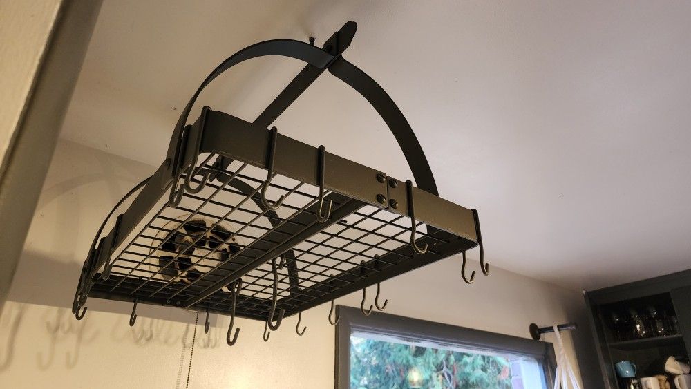 Heavy-Duty Hanging Pot Rack – Exceptional Quality & Storage