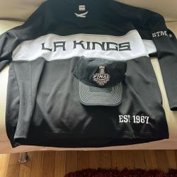 LA Kings medium jersey with a hat final Stanley Cup