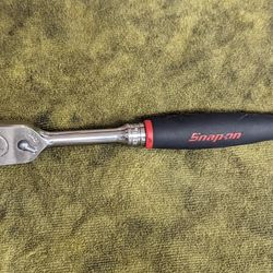 Snap On 3/8 Chrome Ratchet w/ Rubber Grip