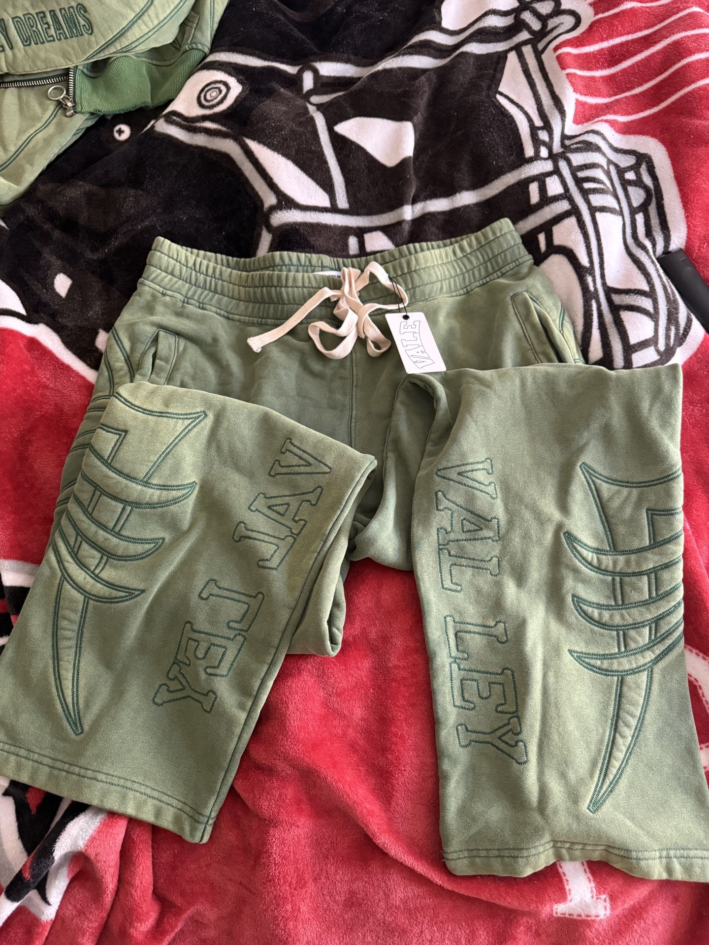 Vale Armor Sweatpants Green