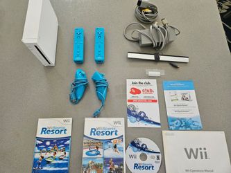 White Nintendo Wii Console, Accessories, Sports Resort Game