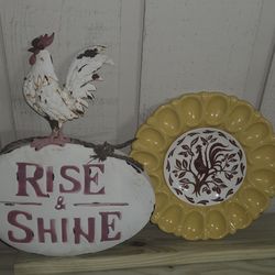 Rooster Decor - Great Condition!