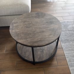 Round coffee table