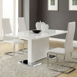 5 Pieces Wood Dinning Set-High Gloss - Excellent Condition 