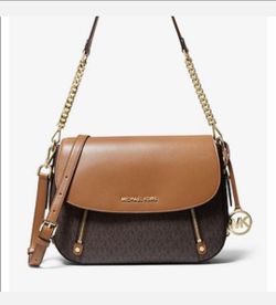 New Bedford Legacy Medium Flap shoulder/Crossbody Bag $75 obo