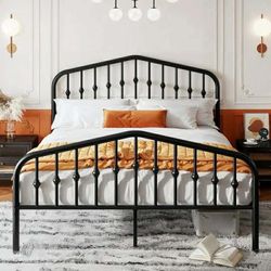Queen Size Bed Frame, Metal Platform Bed with Victorian Vintage Headboard & Footboard, Black