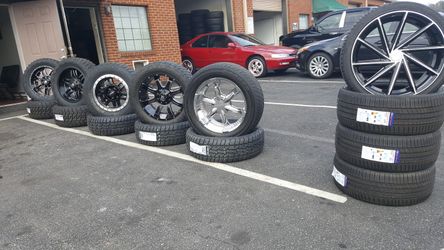 Rines con llantas todo nuevo de 6 virlos universal Para todo tipo de trocas desde $1350 asta $1800