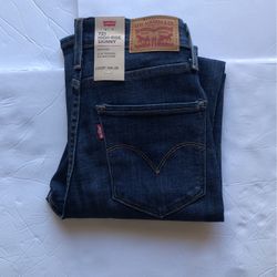 New Women Levi Jeans Size 2 Short 