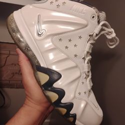 BARKLEY FOAMS SIZE 9.5 