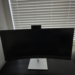 HP 34 Inch Curved Monitor 