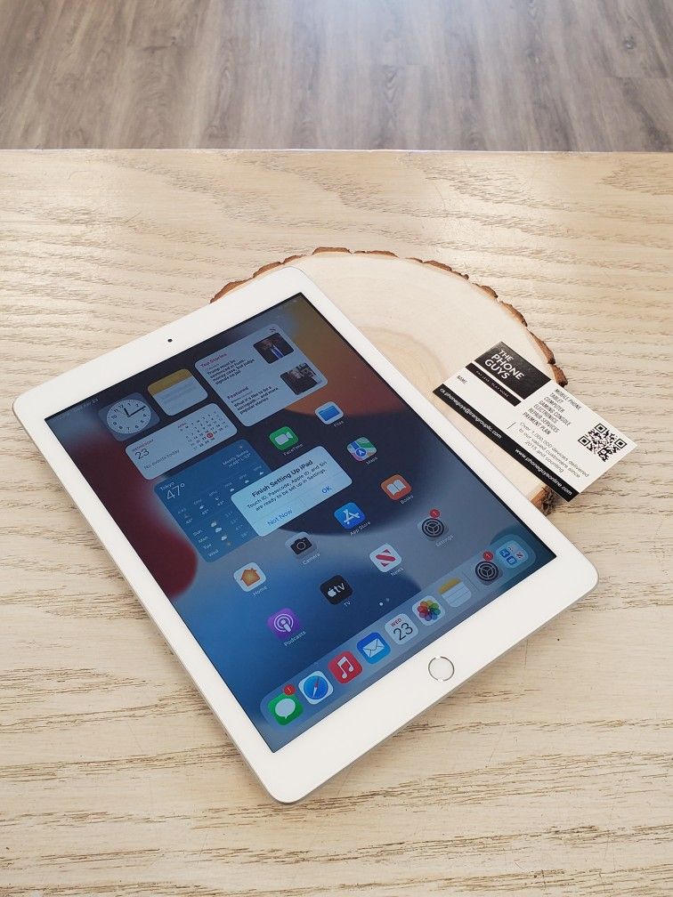 Apple IPad 6th Gen Wifi - Great Deals - 90 Days Warranty Included