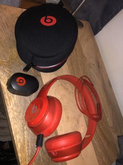 Beats Solo Wireless Headphones