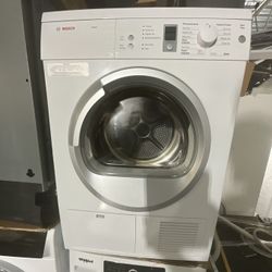 Bosch Compact Electric Dryer WTE86300US/09 – Like New