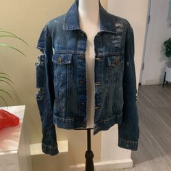 Woman’s Jean Jacket Size Large