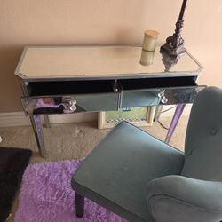 All Mirror Vanity And Chair
