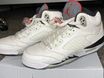 AIR JORDAN 5 RETRO 'WHITE CEMENT'