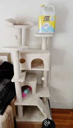 Cat tree
