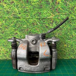 16-22 BMW X1 F48 FRONT LEFT DRIVER SIDE BRAKE CALIPER OEM