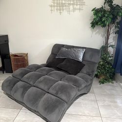 FURNITURE MUST GO