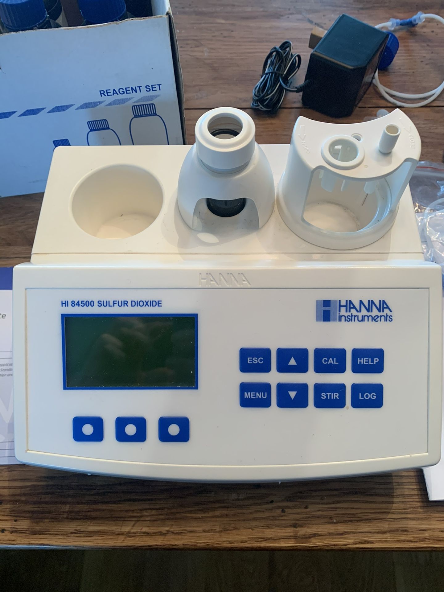 HI84500-01 Sulfur Dioxide Mini Titrator for Wine