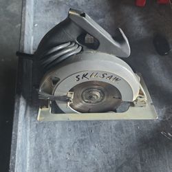 Circular Saw 6-1/2. With Blade.