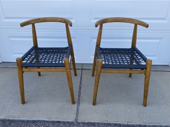 MID CENTURY MODERN STYLE CONTEMPORARY DANISH MODERN HORN CHAIR