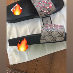 Gucci Slides 