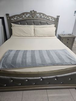 Cama California King sin colchon