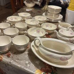 Vintage eggshell nautilus china 34 Piece Set 